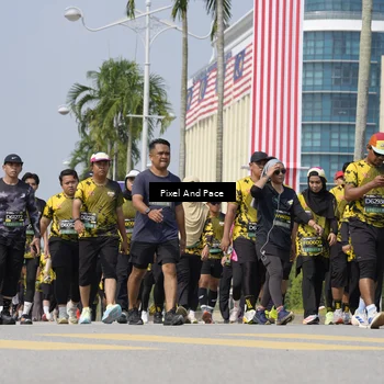 Runner Photo 6556391