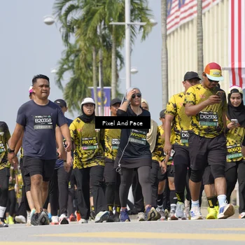 Runner Photo 6556413