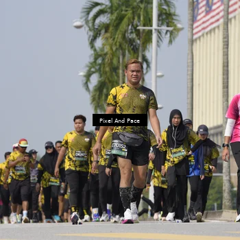 Runner Photo 6556515