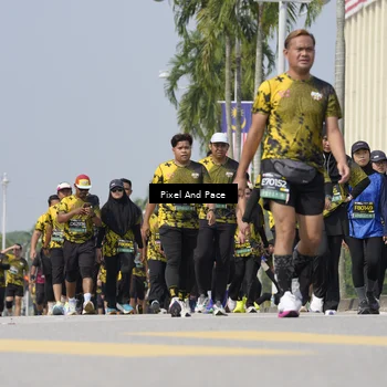 Runner Photo 6556517