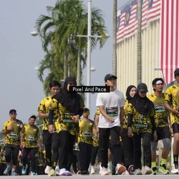 Runner Photo 6556636