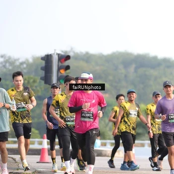 Runner Photo 6556654