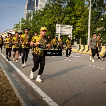 Runner Photo 6556665