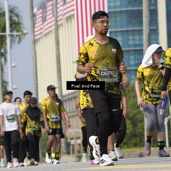 Runner Photo 6556685