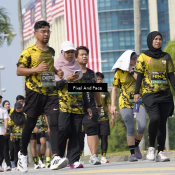 Runner Photo 6556692