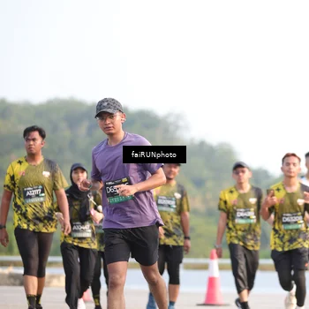 Runner Photo 6556729