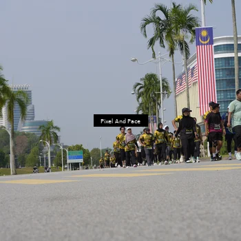 Runner Photo 6556734