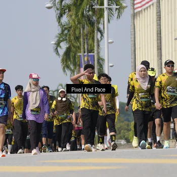 Runner Photo 6557066