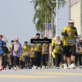 Runner Photo 6557092
