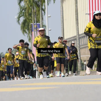 Runner Photo 6557113