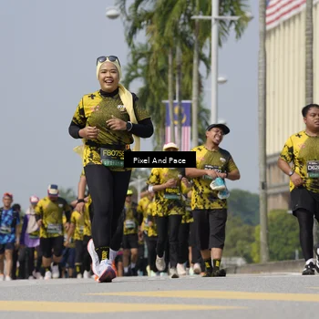 Runner Photo 6557295