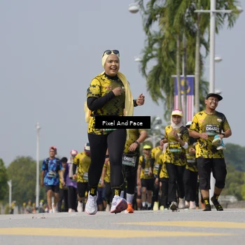 Runner Photo 6557313