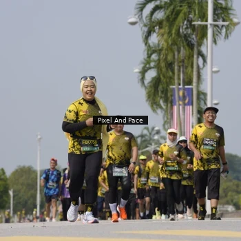 Runner Photo 6557328