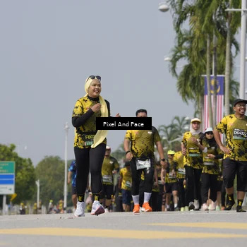 Runner Photo 6557344