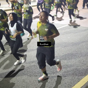 Runner Photo 6557355