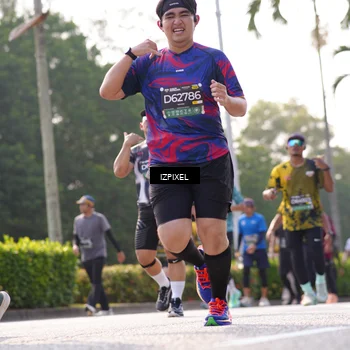 Runner Photo 6557360