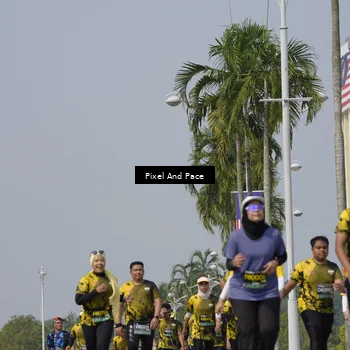 Runner Photo 6557386