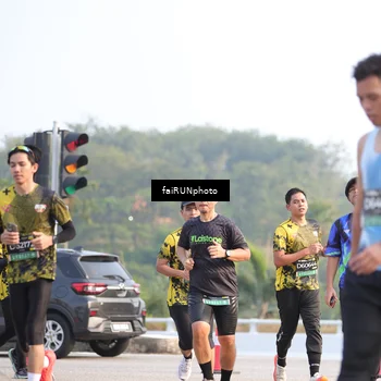 Runner Photo 6557390