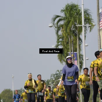 Runner Photo 6557420