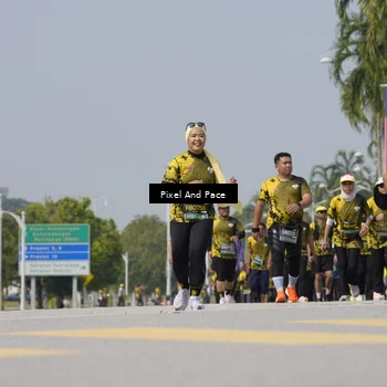 Runner Photo 6557456