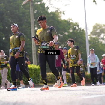 Runner Photo 6557478
