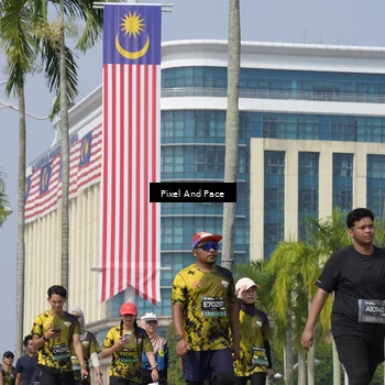 Runner Photo 6557525