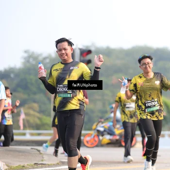 Runner Photo 6557592