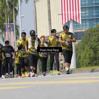 Runner Photo 6557614