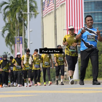 Runner Photo 6557636