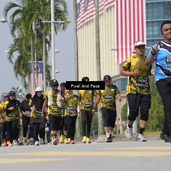 Runner Photo 6557642