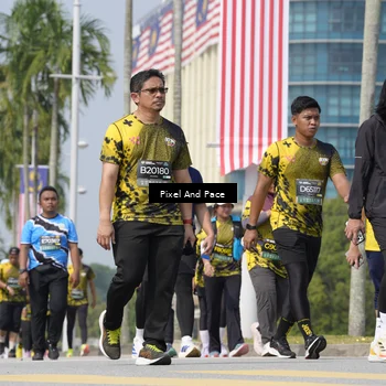 Runner Photo 6557649