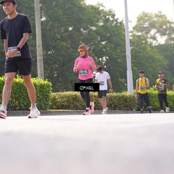 Runner Photo 6557695