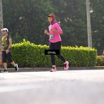 Runner Photo 6557753