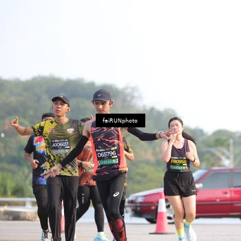 Runner Photo 6557772