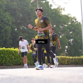 Runner Photo 6557858