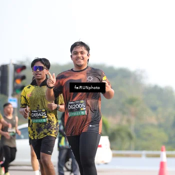 Runner Photo 6557902