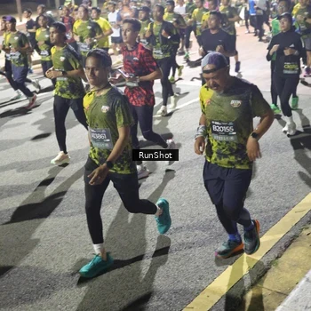 Runner Photo 6558015