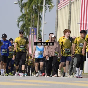 Runner Photo 6558017