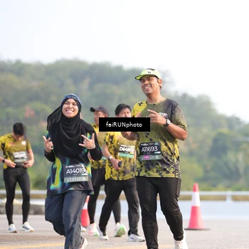 Runner Photo 6558059