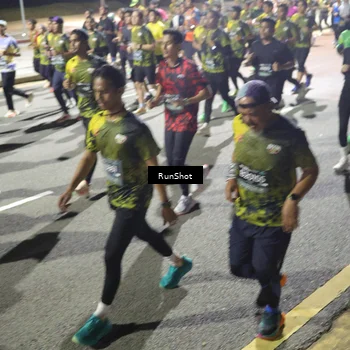Runner Photo 6558075