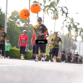 Runner Photo 6558079