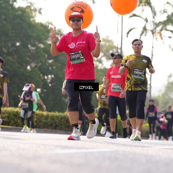 Runner Photo 6558101