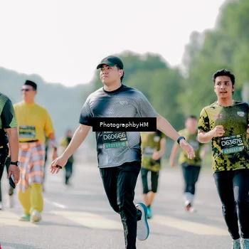 Runner Photo 6558111