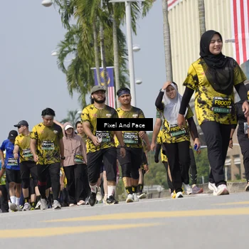 Runner Photo 6558124