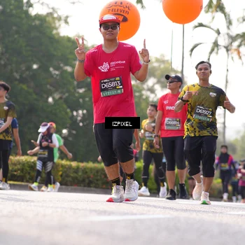 Runner Photo 6558133