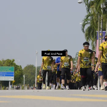 Runner Photo 6558136