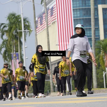 Runner Photo 6558144