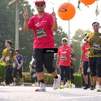 Runner Photo 6558151