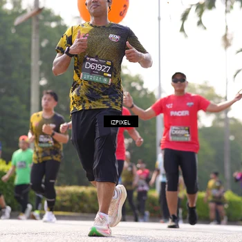 Runner Photo 6558192