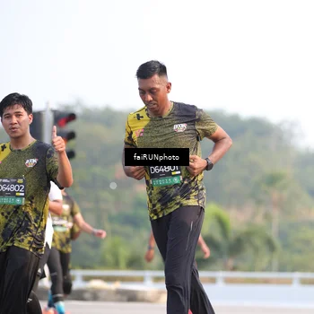 Runner Photo 6558220